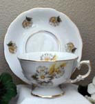 Daisies & Wheat Laurel Cup & Saucer    