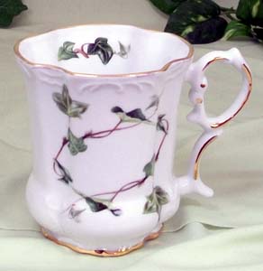 Ivy Victorian Mug   