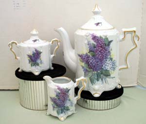 Lilac Bouquet Teapot/Cream & Sugar Set      