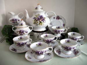 Pansy 15pc Tea Set       