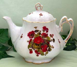 Geranium Ashley Teapot          