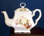 Mothers Day White Rose Spray 8C Square Teapot 