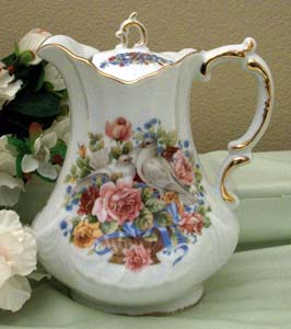 Doves Antique Scroll Teapot         